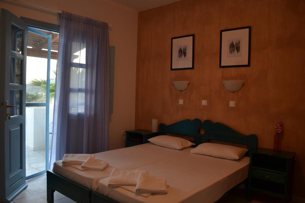 Venus Rooms Manganari Phòng bức ảnh